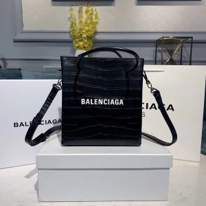 $82.00,2020 Cheap Balenciaga Alligator Leather Messenger Bag # 222243