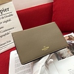 2020 Cheap Valentino Clutches # 224357, cheap Versace Satchels