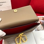 2020 Cheap Valentino Clutches # 224357, cheap Versace Satchels