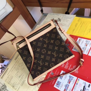 $85.00,2020 Cheap Louis Vuitton Messenger Bags # 227531
