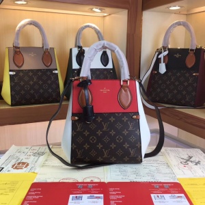 $95.00,2020 Cheap Louis Vuitton Handbags For Women # 227541