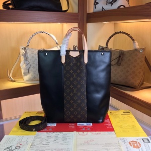 $90.00,2020 Cheap Louis Vuitton Handbags For Women # 228036