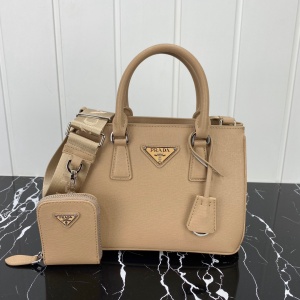 $135.00,2020 Cheap Prada Handbags For Women # 228100