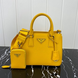 $135.00,2020 Cheap Prada Handbags For Women # 228102