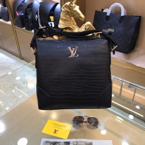 $125.00,Louis Vuitton Croc Embossed Leather Messenger Bag For Men # 232693