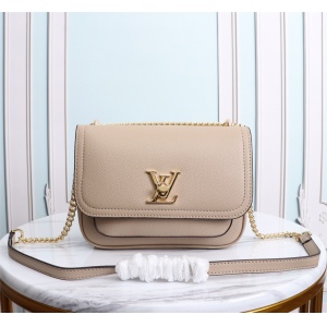 $95.00,Louis Vuitton Crossbody Bags For Women # 232722