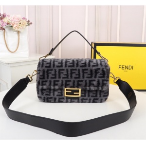 $95.00,Fendi Shoulder Bags For Women # 232756