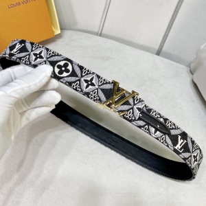 $45.00,2021 3.0 cm Width Louis Vuitton Belts  # 234829