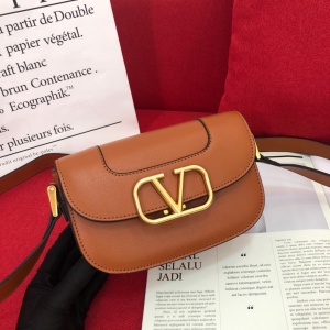 $95.00,2021 Valentino Crossboday Satchels # 236489