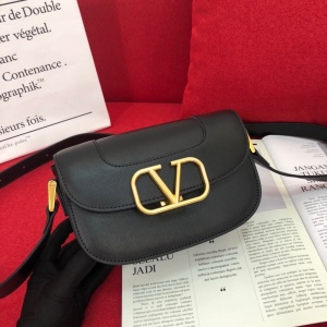 $95.00,2021 Valentino Crossboday Satchels # 236494
