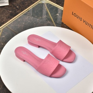 $65.00,Louis Vuitton Flat Heel Sandals For Women # 237952