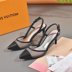 $65.00,Louis Vuitton Sandals For Women # 237962