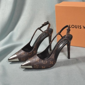 $65.00,Louis Vuitton Sandals For Women # 237963