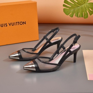 $65.00,Louis Vuitton Sandals For Women # 237965
