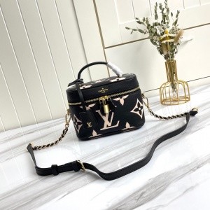 $85.00,2021 Louis Vuitton Handbags For Women # 238952