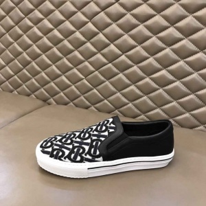 $82.00,2021 Burberry Causual Sneakers For Men in 240937