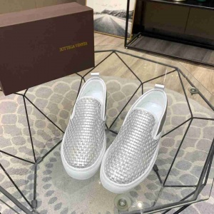 $82.00,2021 Bottega Veneta Causual Sneakers For Men in 241036