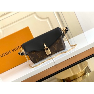 $95.00,2021 Louis Vuitton 19*11*3cm Bucket Bag For Women in 247641