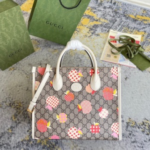 $195.00,2021 Gucci 31*26*14cm Handbag For Women in 247664