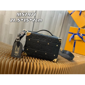 $249.00,2021 Louis Vuitton 21.5*15*7cm Bag in 247691