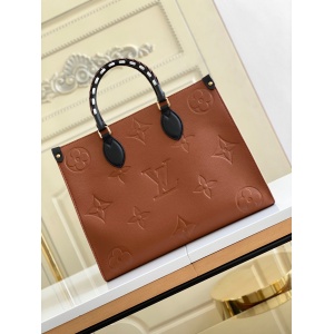 $209.00,2021 Louis Vuitton 35*28*15cm Tote Bag in 247696