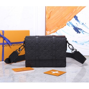 $209.00,2021 Louis Vuitton 24*18*5.5cm Satchel in 247703