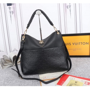 $95.00,2021 Louis Vuitton 33*30*16cm Handbag in 247711