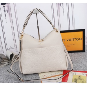 $95.00,2021 Louis Vuitton 33*30*16cm Handbag in 247714
