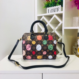 $99.00,2021 Louis Vuitton 25*19*15cm Satchel in 247721