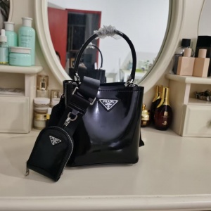 $125.00,2021 Prada 19*20*11.5cm Satchel in 247730