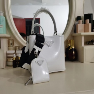 $125.00,2021 Prada 19*20*11.5cm Satchel in 247733