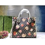 2021 Gucci 31*26*14cm Handbag in 247743, cheap Gucci Handbags