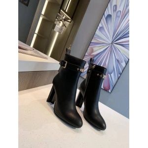 $145.00,2021 Louis Vuitton Boots For Women in 248400