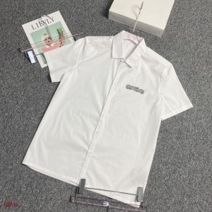 $32.00,Givenchy Short Sleeve Shirts For Men  in 251963