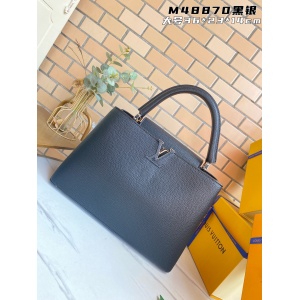 $120.00,Louis Vuitton Capucines Handbag For Women   in 257329