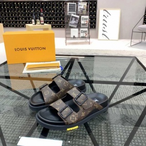 $75.00,Louis Vuitton Slipper For Men in 259715