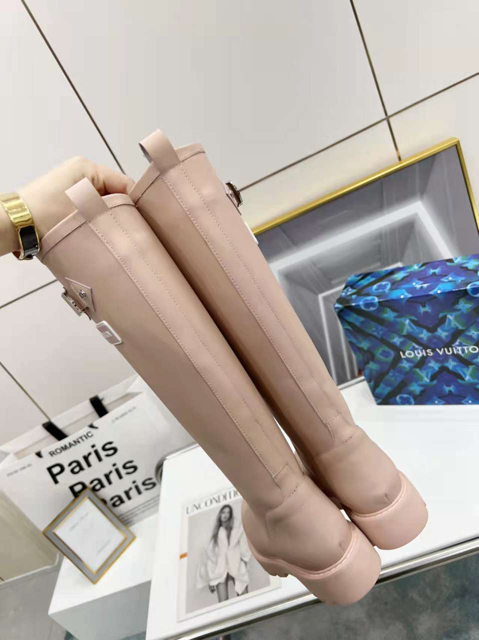 Louis Vuitton Tag Embelllished Territory flat long boot For Women in 257727, cheap Louis Vuitton Boots, only $95!