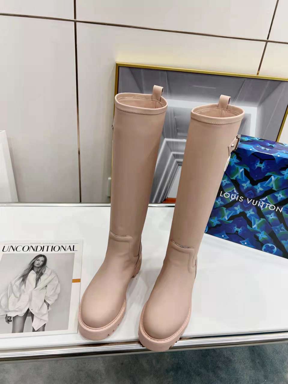 Louis Vuitton Tag Embelllished Territory flat long boot For Women in 257727, cheap Louis Vuitton Boots, only $95!