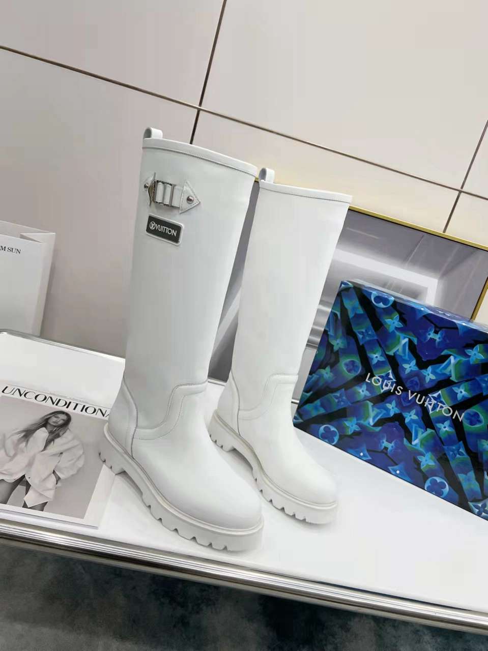 Louis Vuitton Tag Embelllished Territory flat long boot For Women in 257729, cheap Louis Vuitton Boots, only $85!