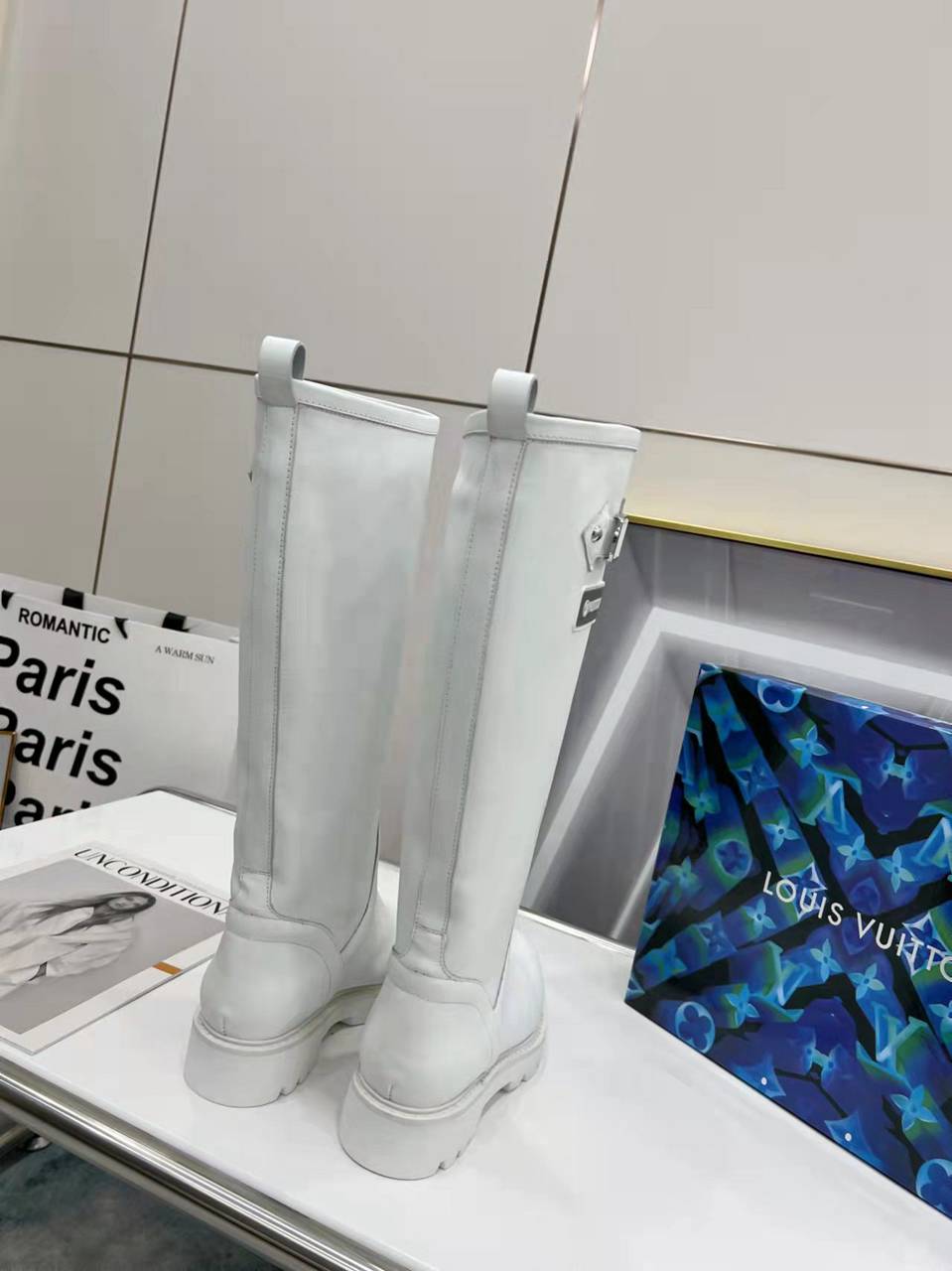 Louis Vuitton Tag Embelllished Territory flat long boot For Women in 257729, cheap Louis Vuitton Boots, only $85!