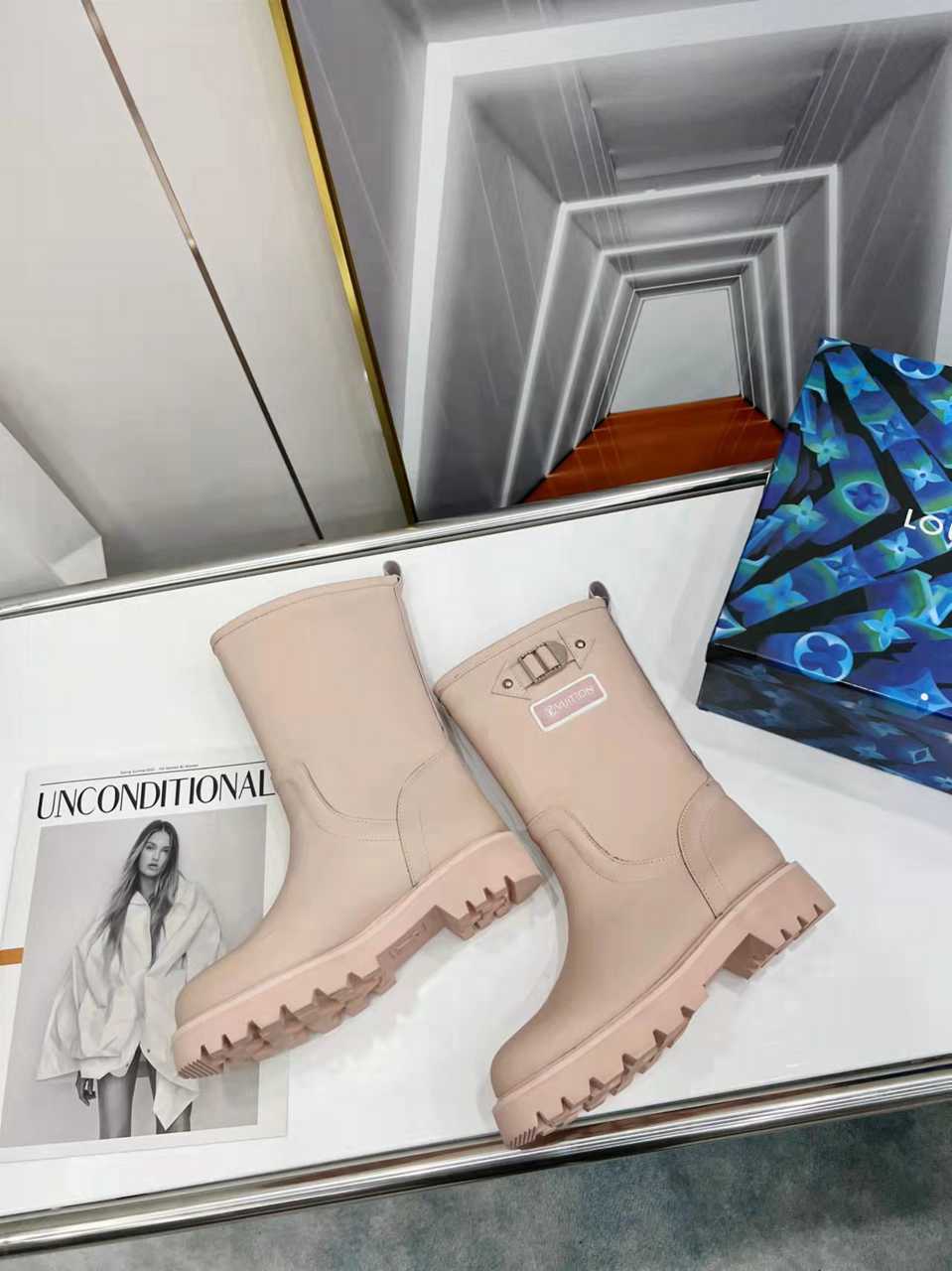 Louis Vuitton Tag Embelllished Territory flat half boot For Women in 257731, cheap Louis Vuitton Boots, only $85!