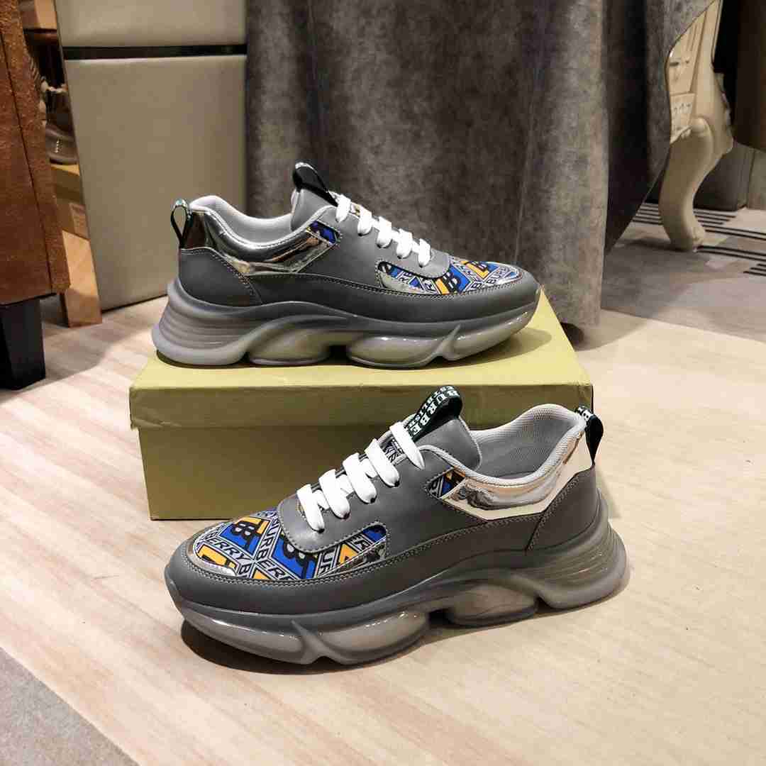 Burberry Air Cushion Lace Up Sneaker For Men in 259161