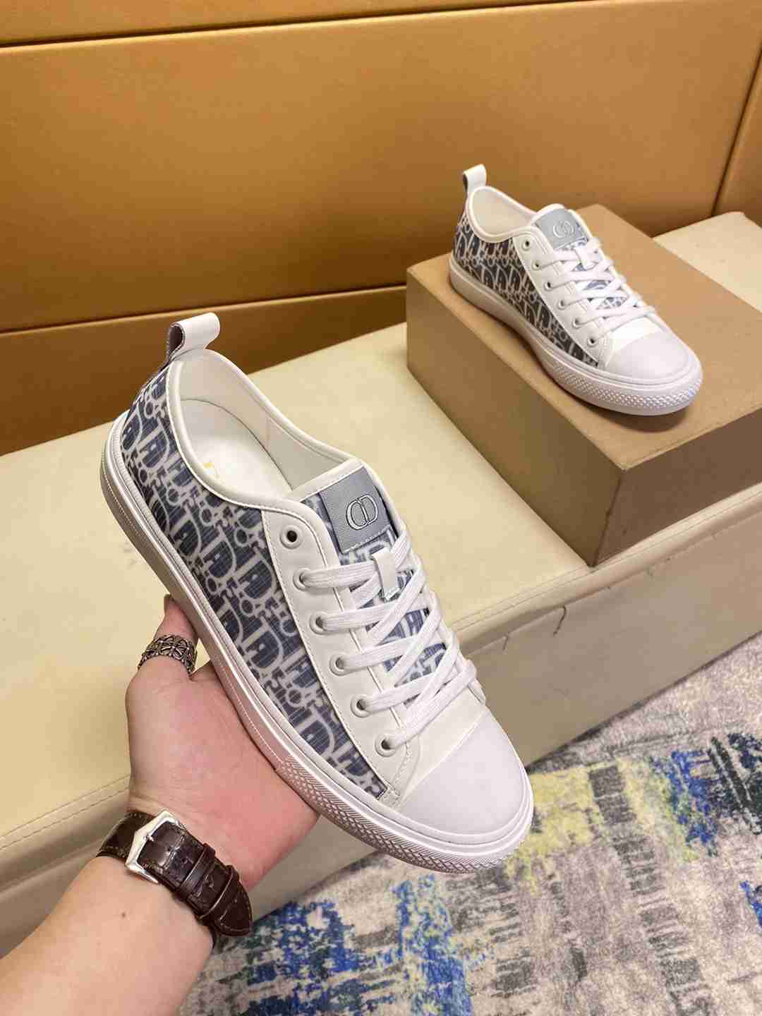 Dior Lace Up Sneaker For Men in 259474