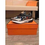 Gucci Multi Panel Lace Up Sneaker For Men in 259276, cheap Low Top