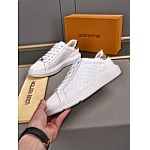 Louis Vuitton Lace Up Sneaker Unisex in 259401