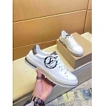 Louis Vuitton Lace Up Sneaker Unisex in 259437