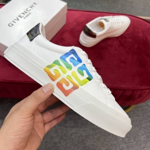 $82.00,Givenchy Lace Up Sneaker For Men in 260076