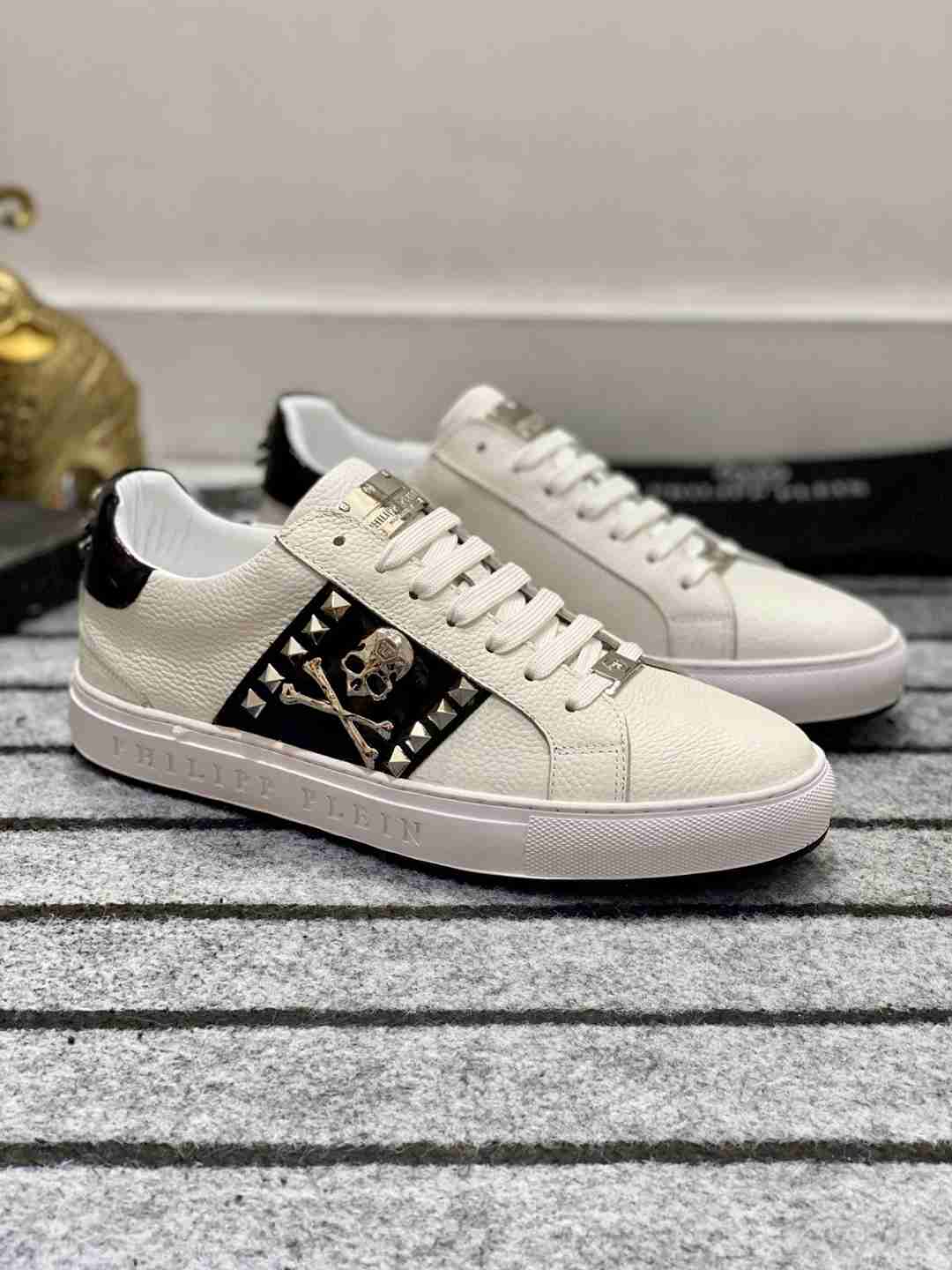 Philipp Plein Lace Up Sneaker For Men in 260102