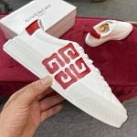 Givenchy Lace Up Sneaker For Men in 260078