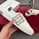 Givenchy Lace Up Sneaker For Men in 260083